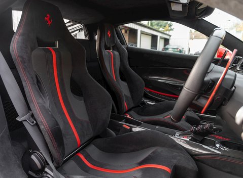 Ferrari 488 Pista 12