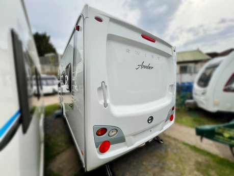 Swift Challenger 560  4