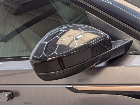 Land Rover Range Rover Velar 2.0 Range Rover Velar R-Dynamic SE D180 Auto 4WD 5dr 26