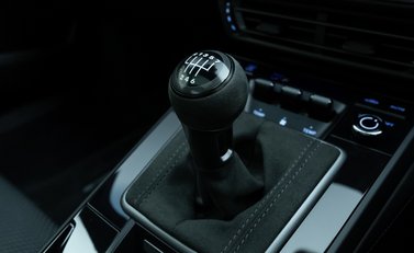 Porsche 911 Carrera T (992) 22