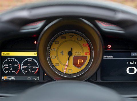 Ferrari 458 Spider 18