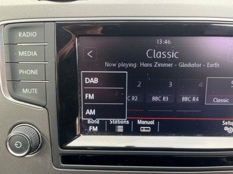 Volkswagen Golf S TDI BLUEMOTION TECHNOLOGY 13