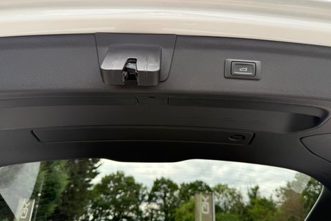 Audi Q3 TDI QUATTRO BLACK EDITION - PAN ROOF - 20 INCH ALLOYS 62