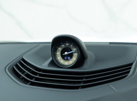 Porsche Taycan 4S Cross Turismo 21