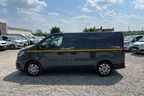Renault Trafic AUTO SWB L1 Sl28 Sport Edc Dci Air Con Alloys Sensors Cruise EURO 6