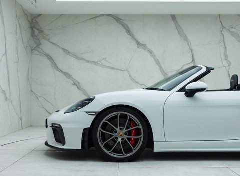 Porsche 718 SPYDER 39