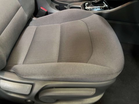 Hyundai IONIQ 1.6 IONIQ First Edition FHEV Semi-Auto 5dr 11