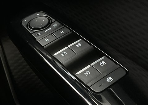 Suzuki e Vitara MOTION 22