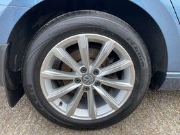 Volkswagen Passat 2.0 Passat SE Business TDI BlueMotion Technology 4dr 16
