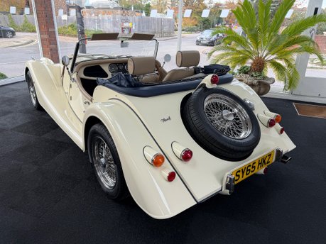 Morgan Plus Four PLUS 4 21