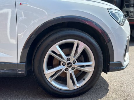 Audi Q3 1.5 TFSI CoD 35 S line Sportback 5dr Petrol Manual Euro 6 (s/s) (150 ps) 21