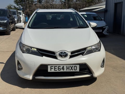 Toyota Auris 1.4 D-4D Icon Touring Sports Euro 5 (s/s) 5dr 3