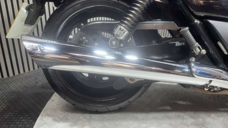 Triumph Thunderbird STORM 2011 35K 3 OWNERS BIG CC TWIN CRUISER SISSY BAR 28