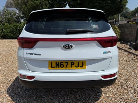 Kia Sportage 1.6 GDi 1 Euro 6 (s/s) 5dr 9