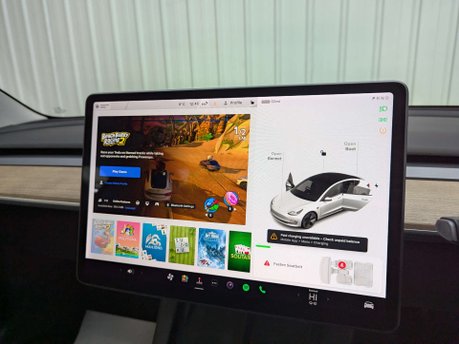 Tesla Model 3 Model 3 Long Range AWD 4WD 4dr 81