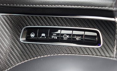 Mercedes-Benz S Class S63 Coupe 27