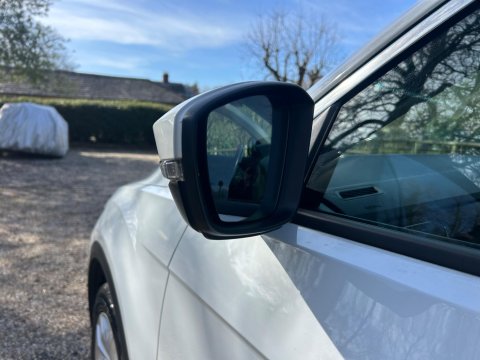 Volkswagen T-Roc 1.0 TSI SE Euro 6 (s/s) 5dr 32