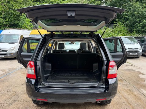 Land Rover Freelander 2 2.2 TD4 HSE SUV 5dr Diesel Auto 4WD Euro 4 (160 ps) 43