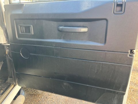 Land Rover Defender 90 TD 30