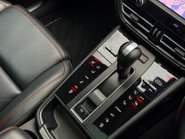 Porsche Macan S PDK 49