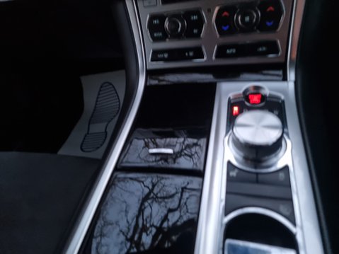 Jaguar XF D R-SPORT SPORTBRAKE 47