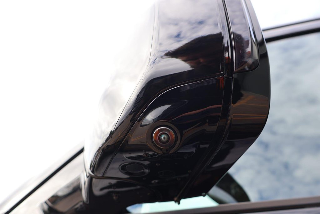 Land Rover Defender 110 D300 HARD TOP X-DYNAMIC HSE URBAN REAR SEAT CONVERSION STYLED BY SEEKER 29