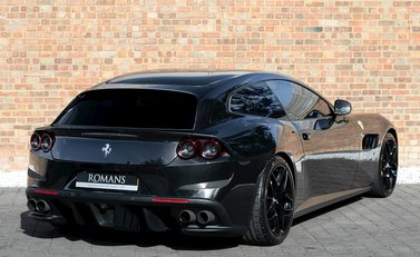 Ferrari GTC4 Lusso 7