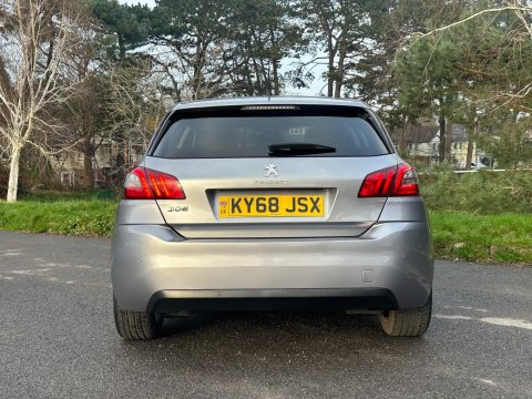 Peugeot 308 1.2 PureTech GPF Allure Euro 6 (s/s) 5dr 12