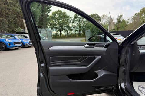 Volkswagen Passat GTE DSG - VAT Q - 1 OWNER - PLUG IN HYBRID - 3 IN STOCK 34