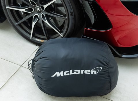 McLaren 765LT 39