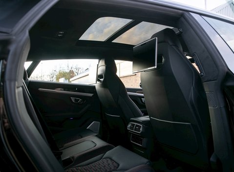 Lamborghini Urus 17