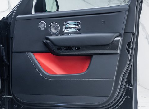 Rolls-Royce Cullinan BLACK BADGE 40