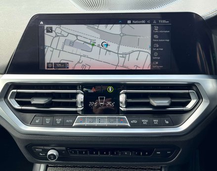 BMW 3 Series 2.0 320i M Sport Auto 4dr 31