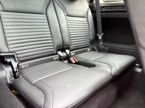 Land Rover Discovery 2.0 Discovery HSE SD4 Auto 4WD 5dr 41