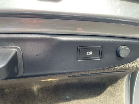 Bentley Flying Spur 4.0 Flying Spur V8 Mulliner Auto 4WD 4dr 19