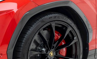 Lamborghini Urus 31