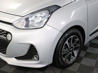 Hyundai i10 PREMIUM 31