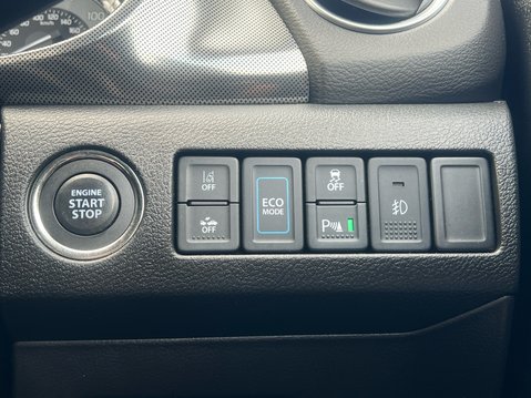 Suzuki Vitara SZ5 MHEV 34