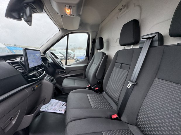 Ford Transit AUTO LWB L3H2 Med Roof Limited 350 Alloys Nav Sensors EURO 6 13