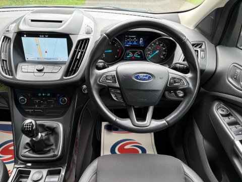 Ford Kuga TITANIUM TDCI 2