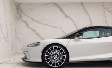 McLaren GT V8 SSG 24