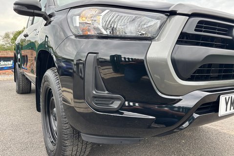 Toyota Hilux Active ECB 4WD D-4D Pickup 20