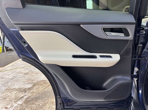 Jaguar F-Pace 3.0 F-PACE V6 S AWD D Auto 4WD 5dr 70