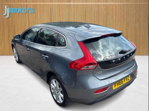 Volvo V40 1.5 T2 Inscription Hatchback 5dr Petrol Auto Euro 6 (s/s) (122 ps) 3