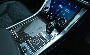 Land Rover Range Rover Sport 5.0 SVR Carbon Edition 18