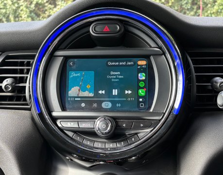 Mini Hatch Cooper 1,5 Petrol Manual Pepper Nav 5 door - APPLE CARPLAY - REAR PARK 14