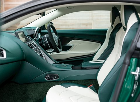 Aston Martin DBS Superleggera 14