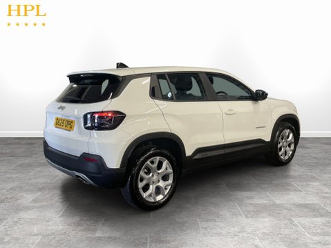 Jeep Avenger 1.2 Altitude SUV 5dr Petrol Manual Euro 6 (s/s) (100 ps) 7