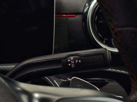 Mercedes-Benz A Class 1.5 A180d AMG Line (Executive) 7G-DCT Euro 6 (s/s) 5dr 49