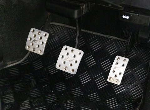 Land Rover Defender 110 Station Wagon Chelsea Truck Co. 21